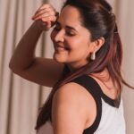 Anasuya Bharadwaj Instagram - Making yourself happy again is the biggest comeback 😇 MUA @makeupbysiva HSA @telusivakrishna Accessories @gap PC Team @valmikiramuphotography Celebrity Management by @kalyansunkara @umediaentartainments Asst by @karthik12340