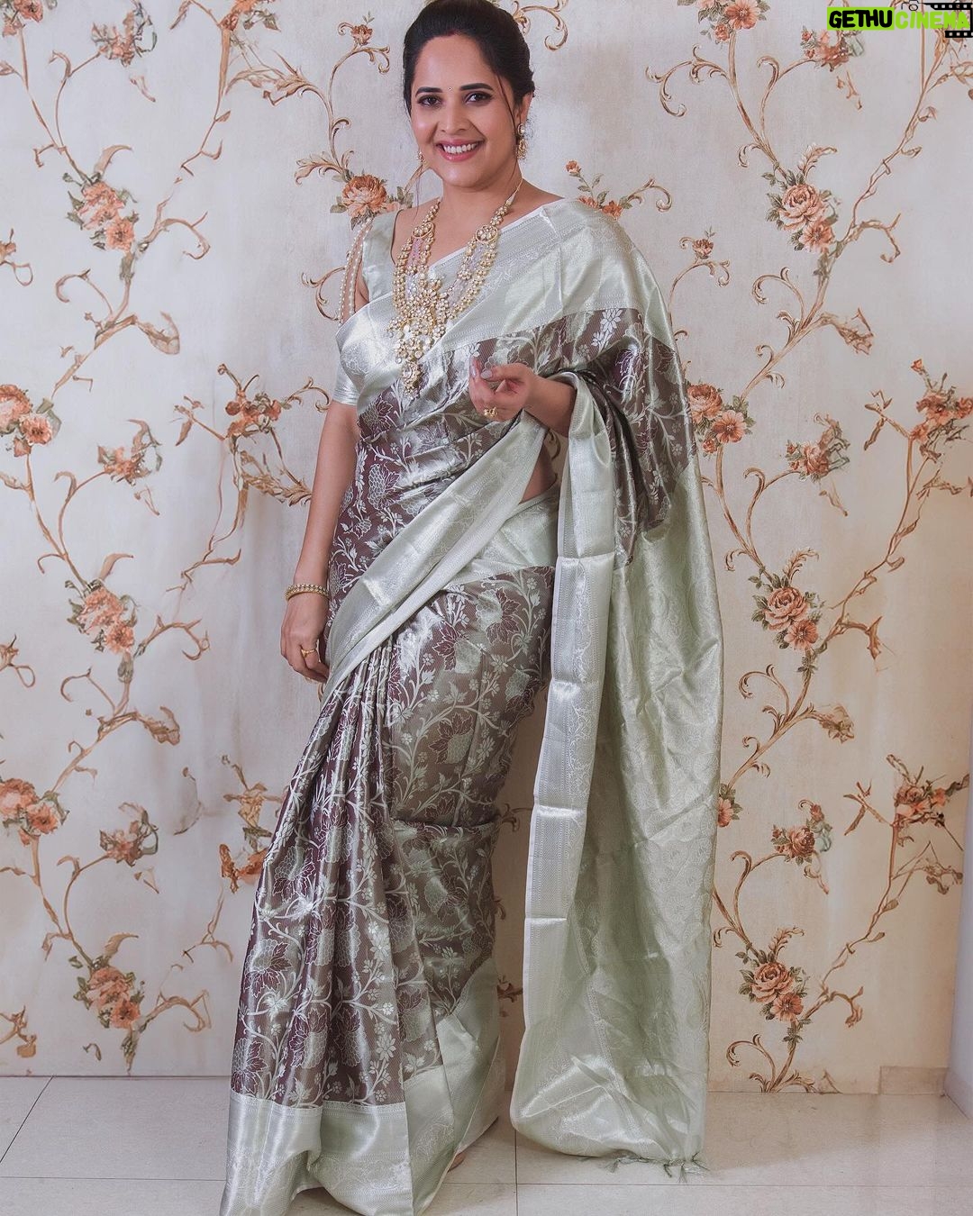 Anasuya Bharadwaj Instagram - Other people liking you is a bonus You liking you is the real prize. Be a winner at that. π Look,Blouse design & Styled by @rishi_chowdary Blouse @ithiofficial MUA @makeupbysiva HSA @telusivakrishna Accessories @neelias_official PC @valmikiramuphotography Celebrity Management by @kalyansunkara @umediaentartainments Asst by @karthik12340