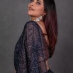 Anasuya Bharadwaj Instagram - Love to hate me, praise me, shame me Either way you talk about me (Oh-oh) Watching me (Oh-oh) I ain't watching you (watching you) (Oh-oh) What you see? (Oh-oh) I hope you like the view (check it out) (Oh-oh) Best believe (Oh-oh) You'll never get into me (Oh-oh) All these words (Oh-oh) run through me Ooh, baby, you (yes, you) I can feel you hatin' on me Ooh, baby, you (yeah, you) I'm glad to be your inspiration Who, baby, who's (guess who?) The topic of your conversation? I am (I am) 😎 MUA: @makeupbysiva 💄 HSA: @telusivakrishna 🪮 Saree : A gift from my In-Laws 😇 Blouse: @rakeshearneofficial 🙂 PC: Team @valmikiramuphotography 📸