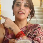 Anasuya Bharadwaj Instagram - దీపావళి శుభాకాంక్షలు 🪔✨🙏🏻 दीवाली कि शुभकामनाएँ 🪔✨🙏🏻 Happy Diwali 🪔✨🙏🏻 From Ours to yours 🙏🏻❤️ #Diwali2023 🪔✨