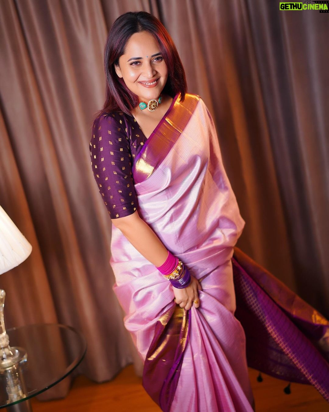 Anasuya Bharadwaj Instagram - “Perfection is overrated.. boring.. it’s the imperfections.. the vulnerabilities, the weaknesses, the human elements.. that make us who we are.. that make us real, beautiful.. necessary.” - Guy Harrison. @makeupbysiva 🤎 @telusivakrishna ❤️ @gvmall_tadepalligudem 🩷 @neelias_official 🩵 @valmikiramuphotography ✨