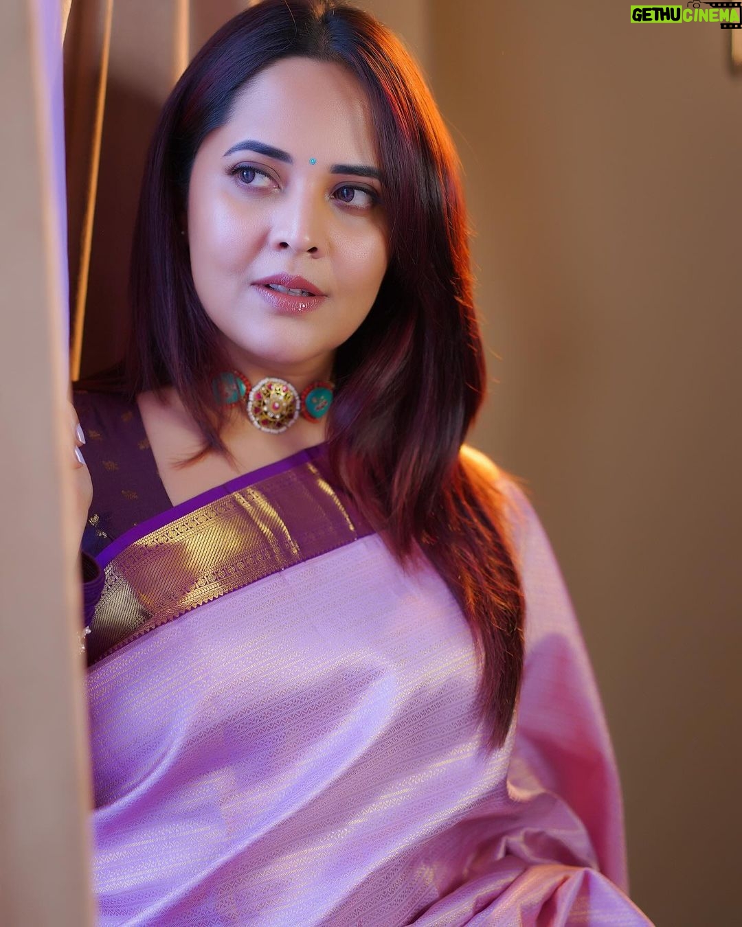 Anasuya Bharadwaj Instagram - “Perfection is overrated.. boring.. it’s the imperfections.. the vulnerabilities, the weaknesses, the human elements.. that make us who we are.. that make us real, beautiful.. necessary.” - Guy Harrison. @makeupbysiva 🤎 @telusivakrishna ❤️ @gvmall_tadepalligudem 🩷 @neelias_official 🩵 @valmikiramuphotography ✨