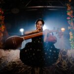 Anasuya Bharadwaj Instagram - నీవు లేక వీణా పలుకలేనన్నది నీవు రాక రాధా నిలువలేనన్నది 🪕🎶🎵