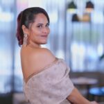 Anasuya Bharadwaj Instagram - Afreen 🧚🏻‍♀️ @rakeshearneofficial 🪄 @sheetalzaveribyvithaldas ✨ @makeupbysiva 💄 @telusivakrishna 🪮 @valmikiramuphotography 📸 @kalyansunkara 🙎🏻‍♂️