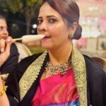 Anasuya Bharadwaj Instagram - Guilty as charged.. 🫣 #SardiMeinKulfi 😋