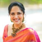 Anasuya Bharadwaj Instagram - P.S : Don’t forget to choose being happy over everything 🩷🤗 Blouse design and Styling @rishi_chowdary Blouse @ithiofficial Saree @aakrutijammalamadugu Accessories @bcos_its_silver MUA @makeupbysiva HSA @telusivakrishna PC @siva_sai_photography_kadapa Celebrity management @kalyansunkara @umediaentartainments