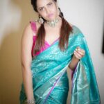 Anasuya Bharadwaj Instagram - .. But then see.. I am still a 👧🏻 at ❤️ 🫠🥰 Blouse design and Styling @rishi_chowdary Blouse @ithiofficial Saree @aakruti_shoppingmall Accessories @bcos_its_silver MUA @makeupbysiva HSA @telusivakrishna PC @delight_photography_official Celebrity management @kalyansunkara @umediaentartainments