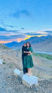 Anaswara Rajan Instagram - The child in me adores the mother in you 💛 Happy birthday to my forever home 🫂🫰🏼