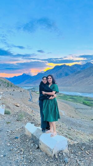 Anaswara Rajan Instagram - The child in me adores the mother in you 💛
Happy birthday to my forever home 🫂🫰🏼