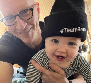 Anderson Cooper Instagram - As a new parent, I am lucky that my son is healthy, but there a lot of kids facing life-threatening illnesses. Francesca “Beans” Kaczynski died of a rare brain cancer when she was just 9 months old. In her honor, we at CNN are raising money for kids with cancer. Be part of #TeamBeans! Proceeds from the sale of these beanies go to @DanaFarber. Buy them at http://teambeans.shop, or donate directly to Dana-Farber.org or @danafarber on instagram.