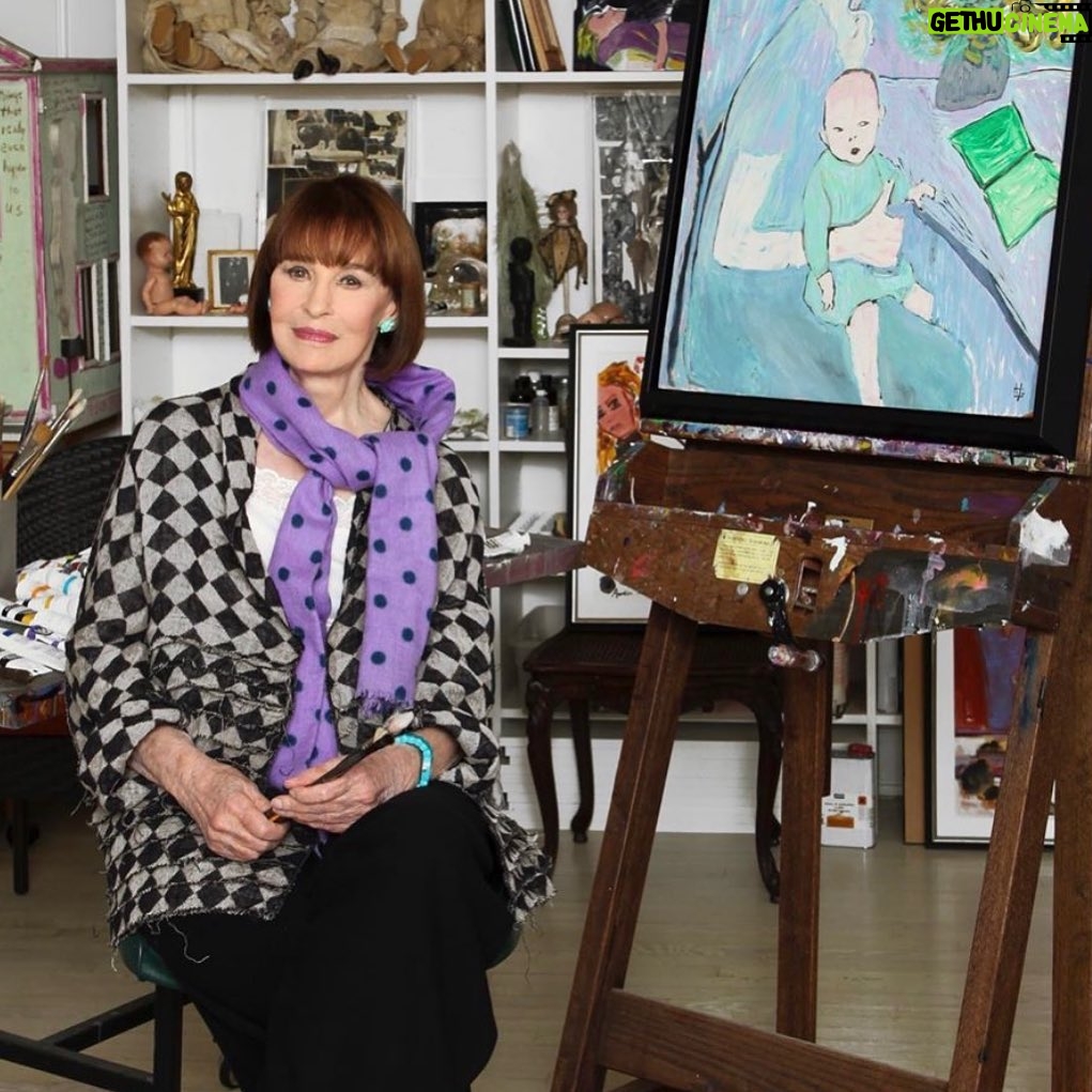 Anderson Cooper - 210.2K Likes - My mom, @gloriavanderbilt, died one year ago today.
She is alive in my heart and in the hearts of all who knew her and loved her. She had an extraordinary and indomitable spirit, grit, determination, passion, and vulnerability. She experienced great love and horrific tragedies, but she never lost her almost childlike optimism; her openness to the world around her. She chose to remain vulnerable. Others would have closed off their hearts, protected themselves. My mom wanted to see and hear and feel everything....and that is exactly what she did. Bravo, Mom, Bravo.
@gloriavanderbiltstudio
@gloriavanderbilt (photo credit @joshgaddy)