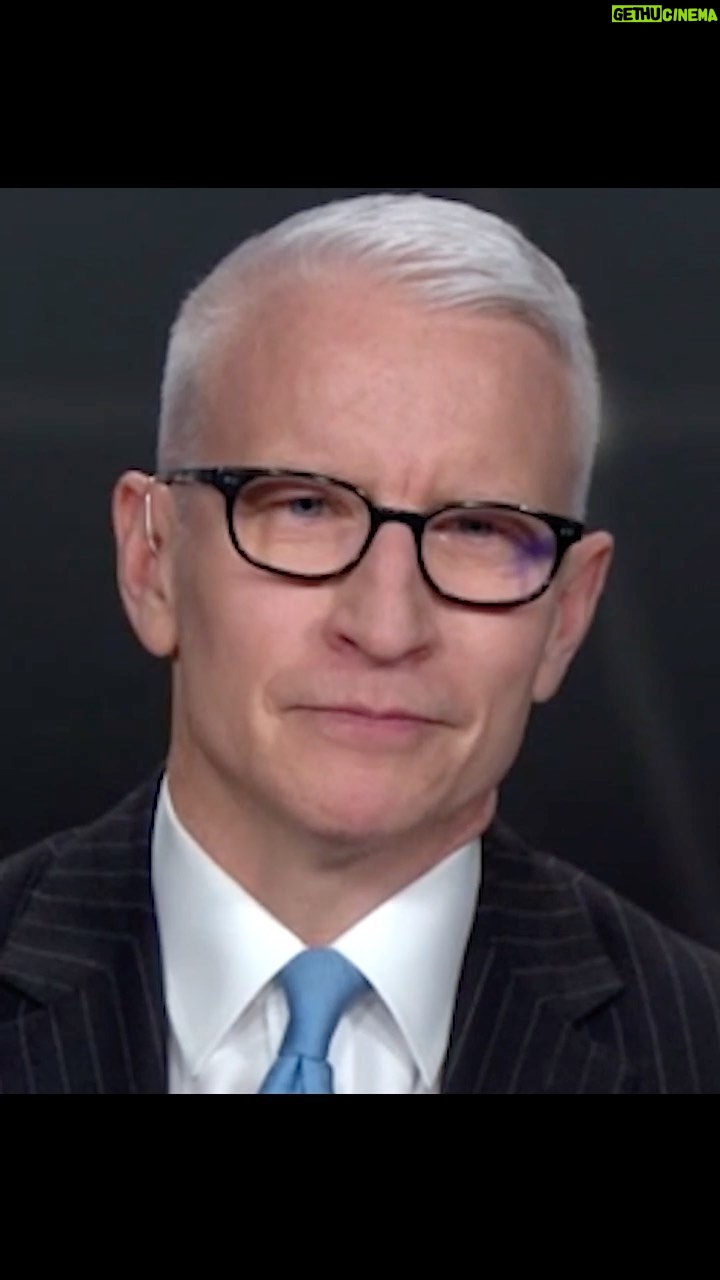 Anderson Cooper - 332.7K Likes -