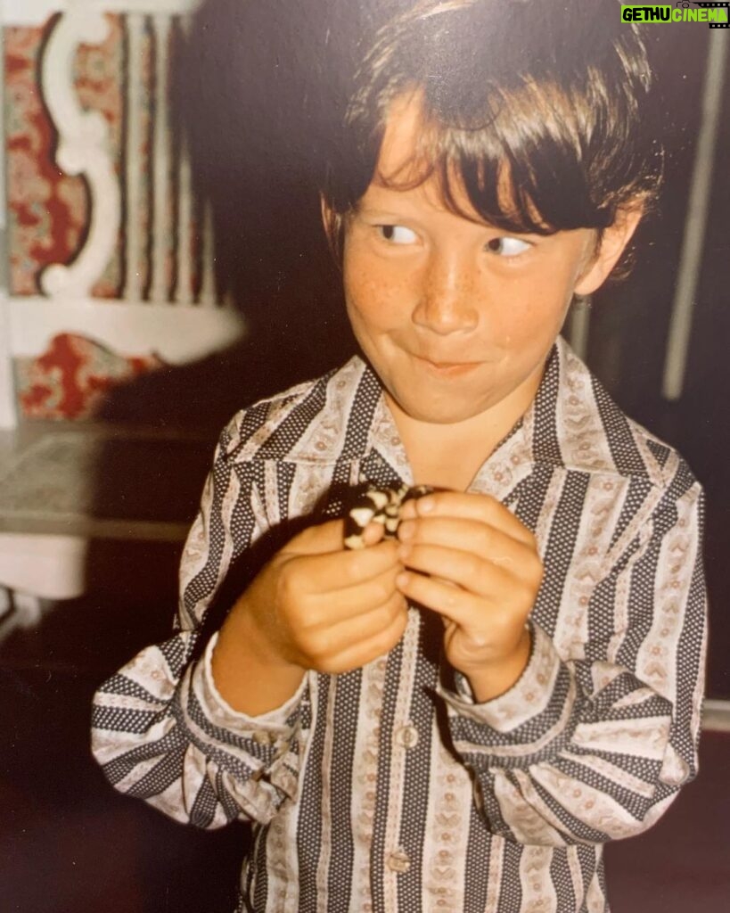 Anderson Cooper Instagram - The day i got a pet snake. His name was Sam, but i couldn’t pronounce certain letters, so when i talked to him, i called him “Tham.” I was so excited when i got him, and my dad overheard me whispering to the snake, “Tham, is dis all a dweam?”