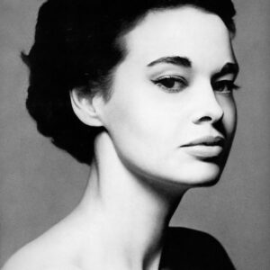 Anderson Cooper Instagram - Today is my mom’s birthday. @gloriavanderbilt would have been 96. She lived life on her own terms, and there was no one else quite like her. What a mom! What a woman! What a life! @gloriavanderbiltstudio