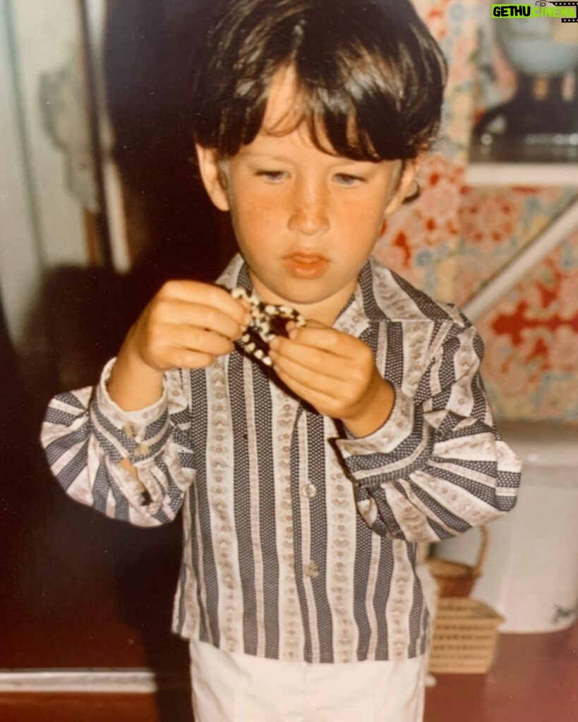Anderson Cooper Instagram - The day i got a pet snake. His name was Sam, but i couldn’t pronounce certain letters, so when i talked to him, i called him “Tham.” I was so excited when i got him, and my dad overheard me whispering to the snake, “Tham, is dis all a dweam?”