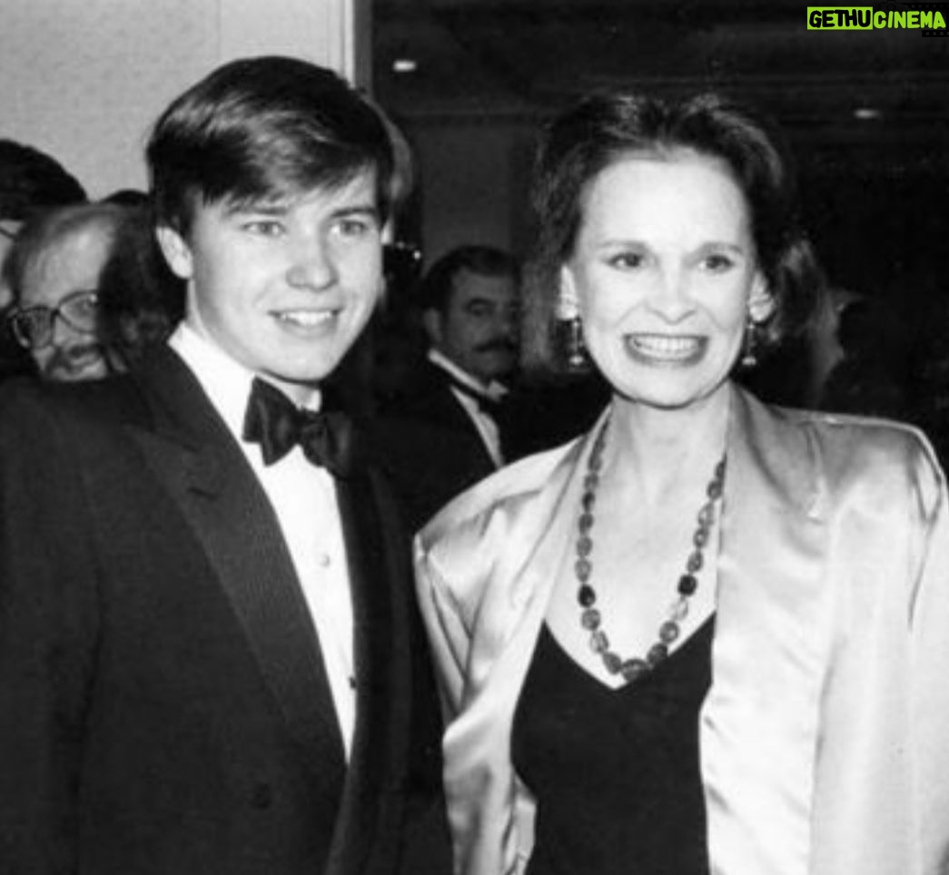 Anderson Cooper - 190K Likes - 31 years ago today, my brother, Carter Cooper, died by suicide. It is still hard to imagine, hard to comprehend. Not a day goes by when i do not think of him and miss him terribly. Jan 27, 1965- July 22, 1988.