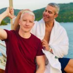 Anderson Cooper Instagram - Why is @bravoandy grooming me like a chimp? This weekend our #SanFrancisco AC2 show is sold out, but still some tickets available for Saturday, Dec 1 in #LosAngeles! We are sooo excited for both shows! Come see us live @dolbytheatre. Tickets at ac2live.com