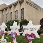 Anderson Cooper Instagram - Let us not remember the names of those who’ve killed, let us remember the names of those who’ve lived with dignity and kindness, and courage: David and Cecil Rosenthal. Joyce Fienberg. Melvin Wax. Rose Mallinger. Bernice and Sylvan Simon. Daniel Stein. Jerry Rabinowitz. Irving Younger. Richard Gottfried. #Pittsburgh.