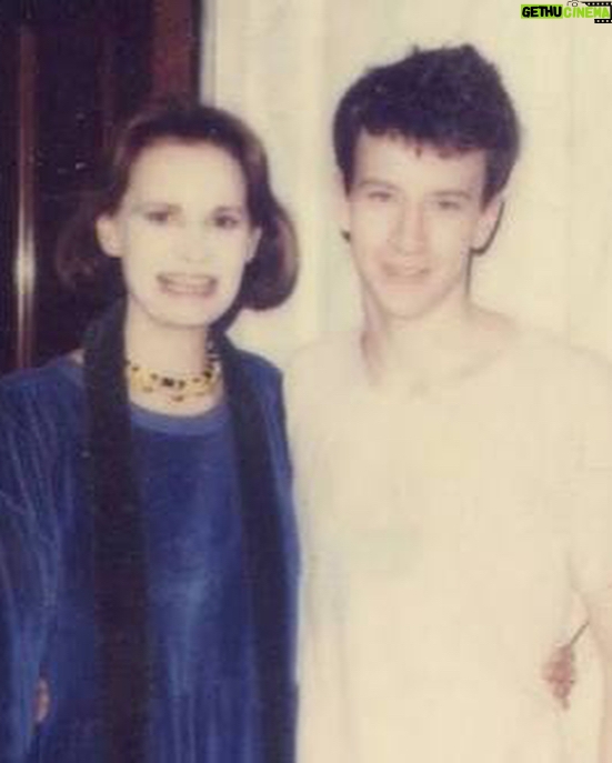 Anderson Cooper Instagram - Happy Mother’s Day to a true original, my mom, @gloriavanderbilt. At 94 she is still working, still creating art. Check it out @gloriavanderbiltstudio. Also check out the documentary about her #NothingLeftUnsaid” it’s on @HBO Go.