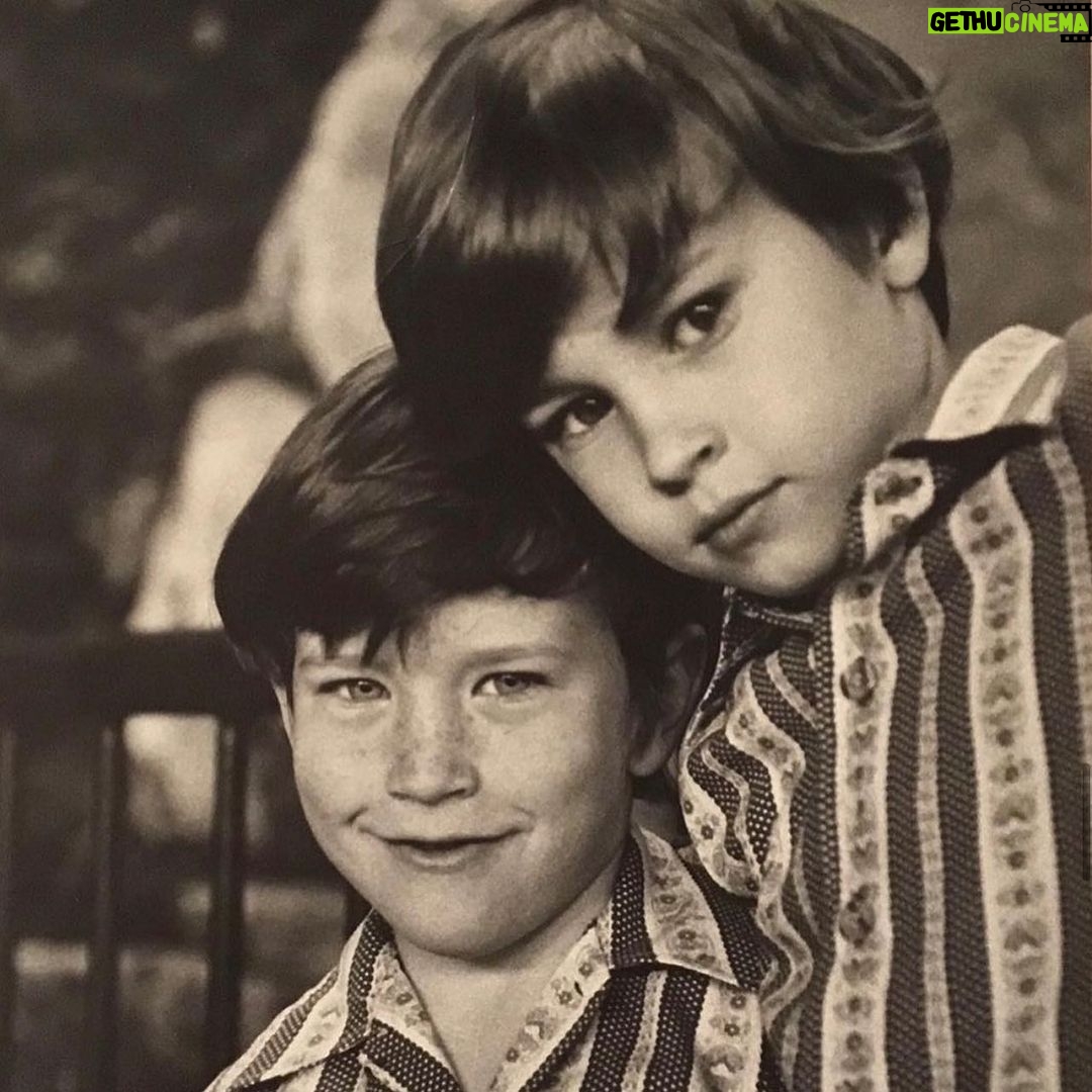 Anderson Cooper - 337.7K Likes - It is 35 years today since my brother, Carter Cooper, died. I think of him, and miss him, every day.