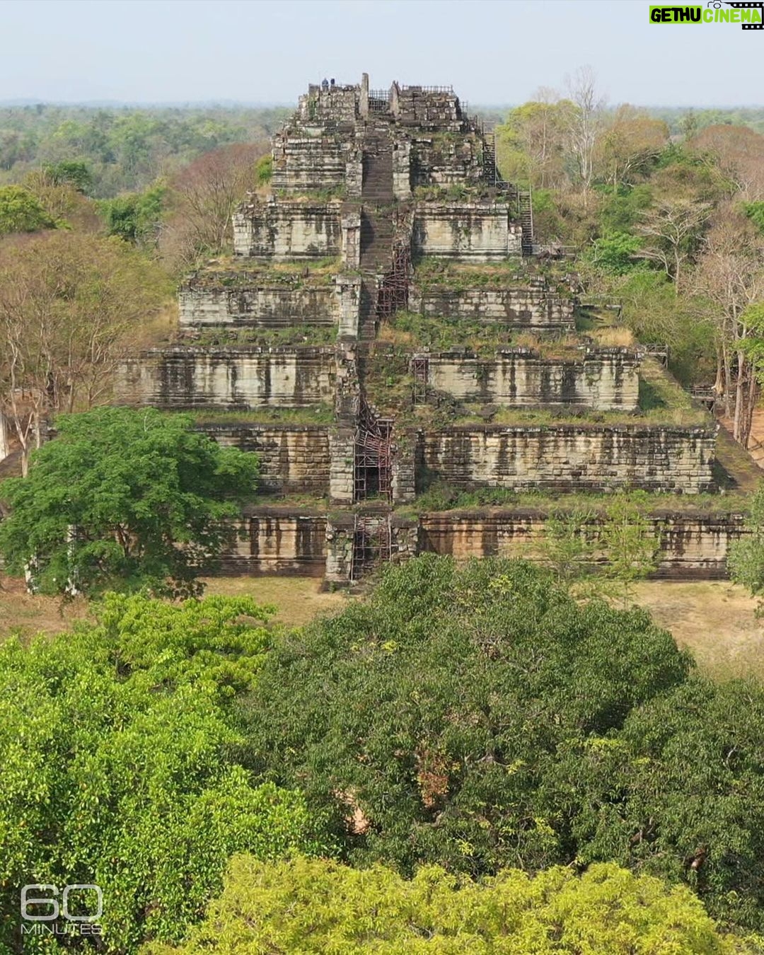 Anderson Cooper Instagram - Cambodia’s religious temples are among the most beautiful in the world. But they are also sites of major crimes. Sunday, @andersoncooper reports on Cambodia’s blood antiquities, and the U.S. museums and collectors complicit in their trade.
