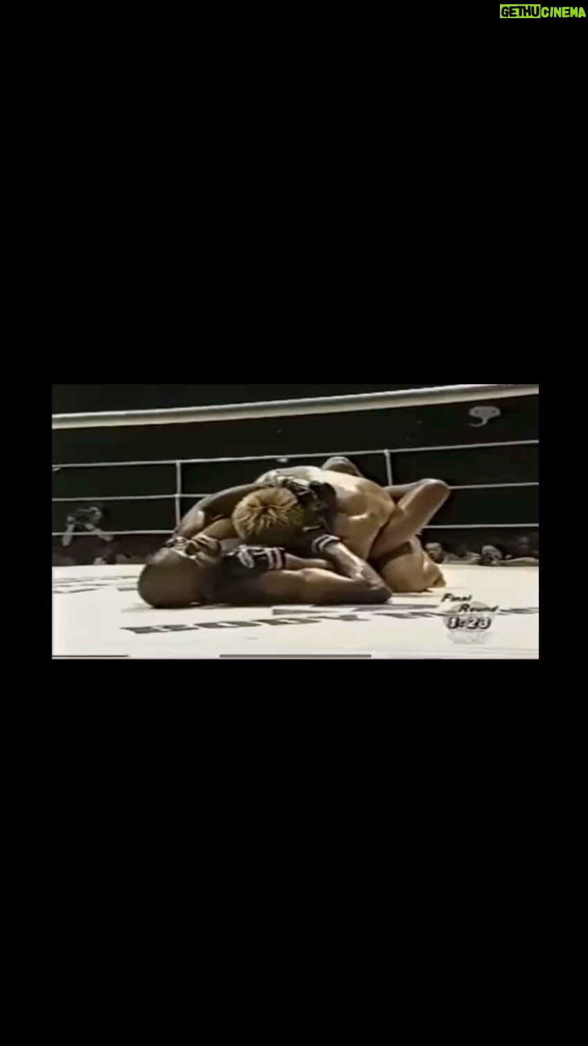 Anderson Silva Instagram - Relembrar Γ© viver. Meu primeiro tΓtulo mundial na minha carreira foi mΓ‘gico. Obrigado a cada um de vocΓͺs que torcem por mim. Boa noite meu povo ππΎππΎππΎππΎππΎππΎππΎπ€π€π€π€π€ππΎππΎππΎππΎ