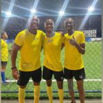 Anderson Silva Instagram - Olá, meu povo! Boa tarde! É preciso deixar claro que cada segundo, cada momento, é especial e não volta mais. Aproveite, pois cada segundo passa muito rápido. Nossa obrigação aqui neste plano é aproveitar o hoje e o amanhã. E dizer para quem você ama o quanto ela é especial: seus pais, irmãos, filhos, e nunca esquecer que temos o dever de constantemente olhar adiante. O que ficou para trás são lembranças do passado que devem ser guardadas com amor, respeito e gratidão. Olhar para o futuro e agradecer o tempo que nos resta, pois ele é muito valioso. Estamos em uma corrida valiosa, uma corrida de aprendizagem, de coleções de emoções, de experiências boas e ruins, mas todas para o nosso crescimento espiritual e pessoal. O segredo é viver sem tentar descobrir o futuro sem antes ter conhecido o passado e entender que tudo tem seu tempo, tem seu porquê, e só quando entendemos essas lições é que chegamos lá. Temos que aprender a ser gratos e deixar que tudo chegue no seu tempo, deixar que nossos esforços sejam reconhecidos por Deus, pois Ele sabe de todas as coisas e nos conhece em nossa verdadeira essência, passado, presente e futuro. Cada etapa tem o seu tempo. Te amo ❤️ @juarezdasilva66