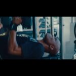 Anderson Silva Instagram - Beijo meu povo Ainda que nem todos sejamos paraquedistas propriamente ditos, todos temos que “saltar” no desconhecido quase todos os dias, em atos de coragem e fé. Esta oração, portanto, nos cabe perfeitamente… Dai-me, Senhor, meu Deus, o que Vos resta; Aquilo que ninguém Vos pede. Não Vos peço o repouso nem a tranquilidade, Nem da alma nem do corpo. Não Vos peço a riqueza nem o êxito nem a saúde. Tantos Vos pedem isso, meu Deus, Que já não Vos deve sobrar para dar. Dai-me, Senhor, o que Vos resta, Dai-me aquilo que todos recusam. Quero a insegurança e a inquietação. Quero a luta e a tormenta. Dai-me isso, meu Deus, definitivamente; Dai-me a certeza de que essa será a minha parte para sempre, Porque nem sempre terei a coragem de Vo-la pedir. Dai-me, Senhor, o que Vos resta, Dai-me aquilo que os outros não querem. Mas dai-me, também, a coragem E a força e a fé”. @nicorobledo.jr @luiz_dorea @silva_mtc @spiderkick Ótimo final de semana DEUS abençoe vocês meu povo 🙏🏾❤️❤️🙏🏾🙏🏾🙏🏾