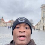 Anderson Silva Instagram - 🕍🏛️🕍🏛️🕍🏛️🕍🏛️🕍🏛️🕍🏛️🕍🏛️ Mais um dia em Praga, visitando o Castelo ao lado de pessoas incríveis. Obrigado, time. @minotauromma @flaviocanto @kyragracie @rafaelasilvaa @beatrizferreira60kg Vocês são maravilhosos. Valeu, meu amigo…@eumalvinosalvador