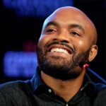 Anderson Silva Instagram - A felicidade é um estado de espírito. Há uma frase na Bíblia que diz: “escolha neste dia a quem vai servir”. Você tem a liberdade de escolher a felicidade.( Joseph Murphy)