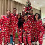 Anderson Silva Instagram - Que a energia e o espírito natalino nos ajudem a cultivar um sentimento cada vez mais puro e forte: o amor e o respeito. Desejo a todos vocês, meus amigos e familiares, um Feliz Natal repleto de saúde, luz e paz. Que este Natal seja especial e traga muitas felicidades e alegrias para todos. 🎄🎁🎄🎁🎄🎄🎁🎄🎁🎁🎄🎄🎁🎄