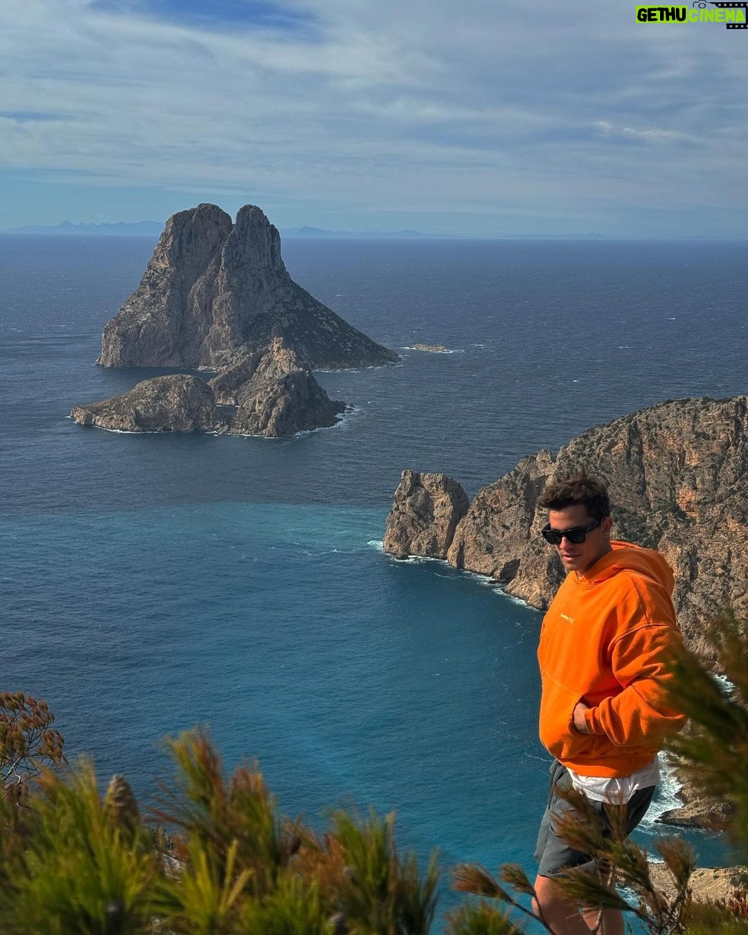 André Lamoglia Instagram - 💆🏼♂️🏝️ España