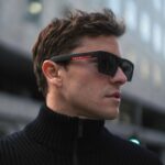 André Lamoglia Instagram - Aventure-se em paisagens naturais e cenários urbanos com #PradaLineaRossa. A mistura perfeita de estética contemporânea e atitude esportiva. @Prada @otica_eurovisao #PradaLineaRossa #PradaEyewear #Prada