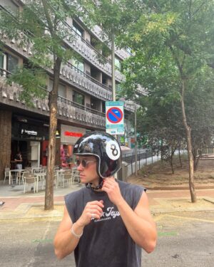 André Lamoglia Instagram - Back to town