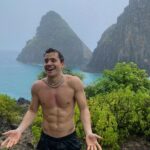 André Lamoglia Instagram - Solzinho, Noronha… Também gostamos de chuva. ❣️ Fernando de Noronha