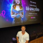 André Luiz Frambach Instagram - Ontem foi dia da pré estreia desse filme lindooo @taescritoofilme que tenho a honra fazer parte desse elenco, que orgulho poder trazer mais um trabalho pra vocês que me acompanham tão lindo, tão cheio de vida, tão emocionante, divertido e cheio de aventura! Ta Escrito tem de tudo um pouco e tudo maravilhoso, vamos encher as salas de cinema pra fazer muito barulho e trazer muito orgulho pro nosso cinema nacional! Eu amo cinema e vou amar mais ainda ver todos muito cheios!! DIA 14 de dezembro em todos os cinemas!!! Boraaaa 💥♒️♑️♉️♈️♓️♍️⛎♎️♋️♐️♌️♏️♊️💥