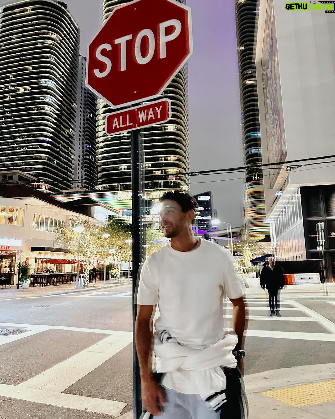 André Luiz Frambach Instagram - Miami shine ✨ Miami, Florida