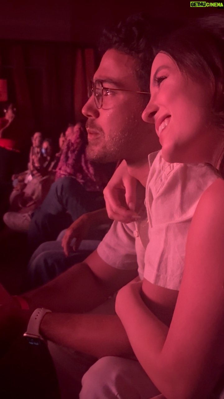 André Luiz Frambach Instagram - Nevoeiros apareceram sempre em nossas vidas, mas o mais importante de tudo e sabermos juntos como que iremos passar por eles. É você a luz, é você a força, a alegria, o amor, a paixão, o presente e o futuro dessa e de outras vidas! Nosso dia 17 e como em quase todos estamos juntos de corpo e alma, terão alguns que só estaremos juntos em alma, mas como é bom poder dividir a vida com quem se dedica ao amor, se dedicar a amar e a ser amada! Eu te amarei todos os dias, te amarei cada vez mais! Eu te amo meu sorvetinho, iremos crescer juntos, errar juntos, acertas juntos, e termos um no outro a força de enxergar nossa evolução e crescimento! TE AMO!! Esse filme, essa música, nós! ❤️🍦🐠❤️