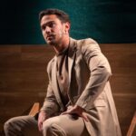 André Luiz Frambach Instagram - Só pra avisar que hj 21h temos mais uma apresentação de @oamorpassouporaqui_emcartaz te espero lá no teatro uol do shopping Higienópolis hein 💥🎭❤️