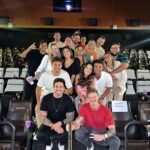 André Luiz Frambach Instagram - Ontem foi dia da pré estreia desse filme lindooo @taescritoofilme que tenho a honra fazer parte desse elenco, que orgulho poder trazer mais um trabalho pra vocês que me acompanham tão lindo, tão cheio de vida, tão emocionante, divertido e cheio de aventura! Ta Escrito tem de tudo um pouco e tudo maravilhoso, vamos encher as salas de cinema pra fazer muito barulho e trazer muito orgulho pro nosso cinema nacional! Eu amo cinema e vou amar mais ainda ver todos muito cheios!! DIA 14 de dezembro em todos os cinemas!!! Boraaaa 💥♒️♑️♉️♈️♓️♍️⛎♎️♋️♐️♌️♏️♊️💥