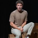 André Luiz Frambach Instagram - Passando aqui pra avisar que são os ÚLTIMOS DOIS dias de apresentação aqui no RIO DE JANEIRO desse espetáculo lindo @oamorpassouporaqui_emcartaz SABADO- dia 18 as 21h DOMINGO - dia 19 as 20h Corre que quero ver todo mundo 🎭❤️