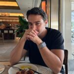 André Luiz Frambach Instagram – Dia 17 foi mais que especial 💖 Nosso 1 ano comemorado da melhor maneira possível ✨ @belmondcopacabanapalace #100doCopa