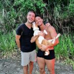 André Luiz Frambach Instagram - Fiquei sim sumido aqui do feed nesses dias, nenhuma novidade pra vocês hahaha. Eu tava aproveitando meu niver do jeito que eu mais amo, com as pessoas que me viram crescer, que estão comigo desde sempre, que fazem eu ser quem eu sou, tocando um Pagodé, fazendo um churrasquett… Fico feliz demais em ver as pessoas me definindo em uma palavra, quando as palavras usadas são “luz,sorriso, família, alegria…” mas tudo isso só existe porque eu tenho cada um de vocês que estão aí na foto, e muitos outros que não puderam estar por vários motivos, mas eu sou grato demais por tudo sempre! Prometo continuar nesse meu propósito de acima de tudo AMAR e ser FELIZ , procurar a felicidade nas pequenas coisas e tornar essas pequenas lindas coisas as maiores da vida! Amo demais vocês, amo demais todos que me seguem aqui, todos que não me seguem tbm mas ficam sempre vendo as coisas ahhahaha, amo a vida. Como sempre falo, o amor é é SEMPRE SERÁ a melhor resposta pra tudo! Falando em amor, quero fazer um agradecimento especial pra todos que tomaram um tempinho da vida de vocês pra fazer dedicatórias, mensagens, textos, vídeos, montagens…. Foi uma chuva de amor, que me encheu de lágrimas primeiramente hahaha mas lágrimas de MUITA FELICIDADE me senti preenchido, me senti forte pra seguir sendo quem eu sou, procurando sempre crescer, evoluir, melhorar e assim será! Obrigado obrigado MUITO OBRIGADO ❤️ 2.7 chegou e chegou LINDAO ❤️❤️🎉💥