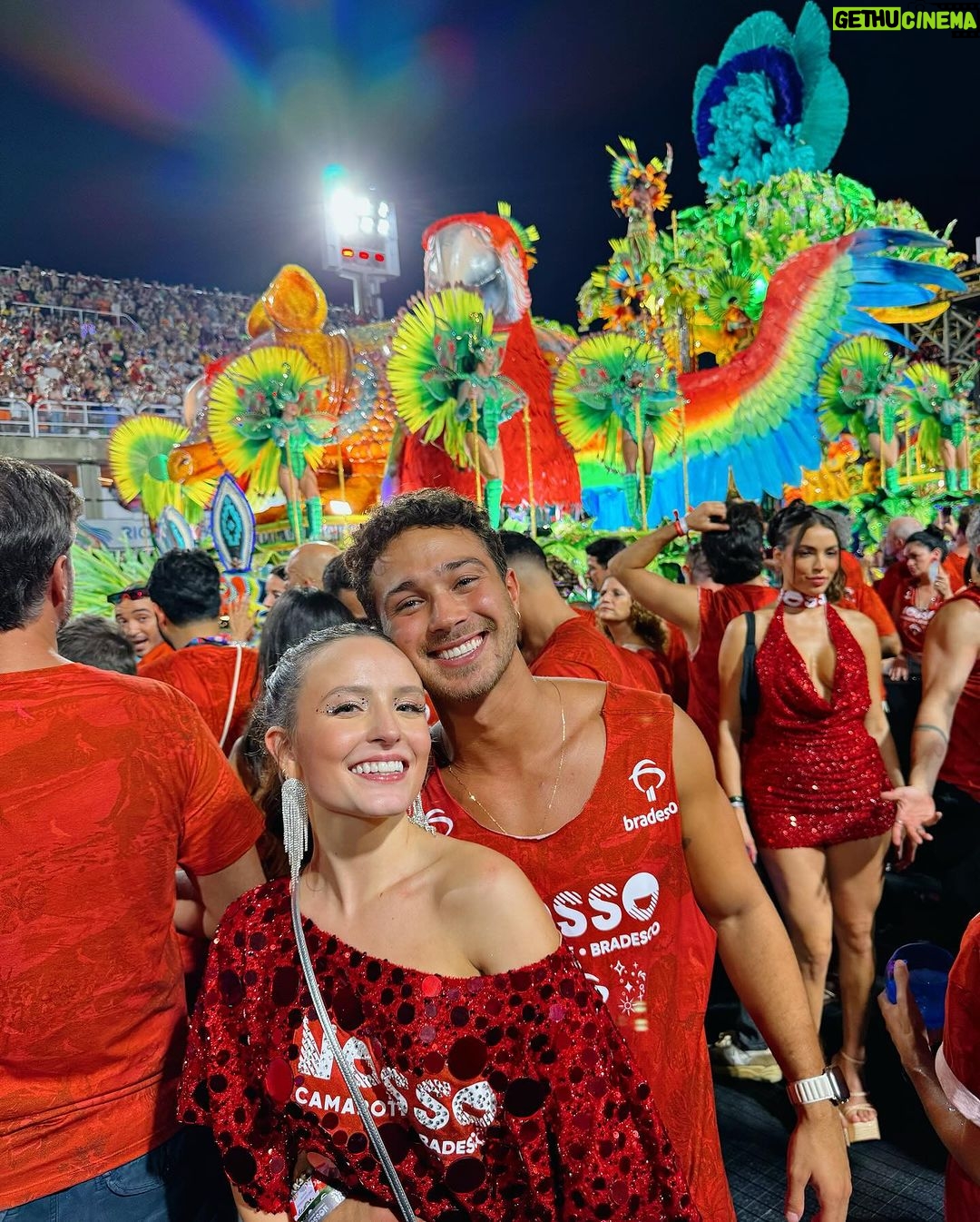 André Luiz Frambach Instagram - Indo pro segundo dia, postando o primeiro, o carnaval tem suas particularidades! Ahhahaha época mais festejada do ano tá aí🎊🎉 Sambódromo da Marquês de Sapucaí