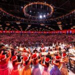 André Rieu Instagram – Ticket Alert! 🚨🎫 Tickets and Travel Packages for André’s additional Christmas Concerts in Maastricht are on sale NOW at www.andrerieu.com (Link in bio) — Early booking is advised! 🎄🎅

Get ready for unforgettable breathtaking performances of timeless Christmas classics and Rieu’s signature charm – these concerts promise an unforgettable celebration for the whole family! 

Additional dates:
21 December at 20.00 (CET), MECC Maastricht
22 December at 15.00 (CET), MECC Maastricht