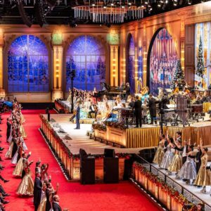 André Rieu Instagram - Ticket Alert! 🚨🎫 Tickets and Travel Packages for André's additional Christmas Concerts in Maastricht are on sale NOW at www.andrerieu.com (Link in bio) — Early booking is advised! 🎄🎅 Get ready for unforgettable breathtaking performances of timeless Christmas classics and Rieu's signature charm – these concerts promise an unforgettable celebration for the whole family! Additional dates: 21 December at 20.00 (CET), MECC Maastricht 22 December at 15.00 (CET), MECC Maastricht