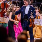 André Rieu Instagram – Emma working her magic! 🪄 

Tickets for the 2025 New Year’s concerts in Amsterdam and Antwerp are now available at andrerieu.com (Link in bio)

#andrerieu #emmakok #voilà #barbarapravi #classical #classicalmusic #violin #amsterdam #ziggodome @ziggodome Ziggo Dome Amsterdam