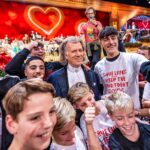 André Rieu Instagram - Pictures of yesterday's CPR event with 2000 children in Maastricht. It’s so important, AND it was so much fun! 🙂 Anyone can learn how to perform CPR in less than an hour. Find a training in your area and help save lives! ❤