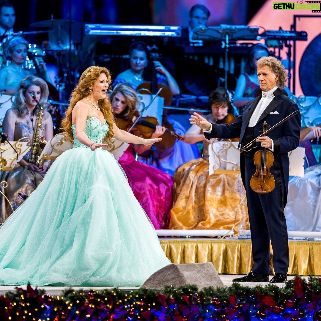 André Rieu Instagram - Memories of last year's Christmas with André concerts in Maastricht! 🎅🎄 Will you be watching the concert in cinemas this year or joining the festivities in person? For screening times and locations visit andreincinemas.com or andrerieu.com/tour for tour dates (Links in bio!) #music #classicalmusic #violin #andrerieu #rieu #concert #livemusic #orchestra #stradivarius #stradivari #violinist #viola #violin🎻 #🎻#maastricht #mecc #christmas #christmasmagic #xmas #christmasmusic