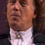 André Rieu Instagram - So touching... 💛 "Le Cygne" (The Swan) live in Amsterdam 🦢 ✉️ Subscribe to Andre's newsletter: http://smarturl.it/rieu-subscribe